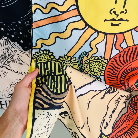 Tarot Sun card tapestry - Picture 3 of 3